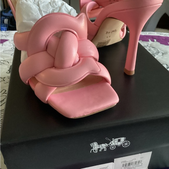 Coach Kellie Sandal